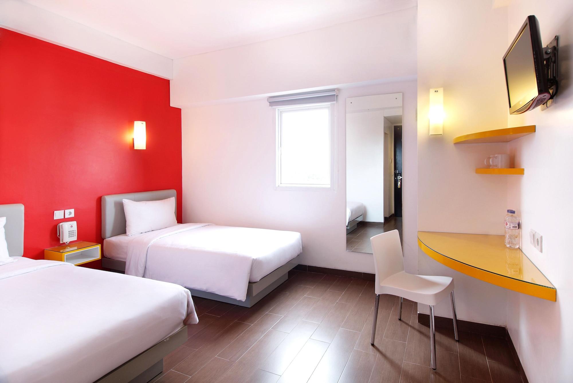 Amaris Hotel Panakkukang Makassar Buitenkant foto